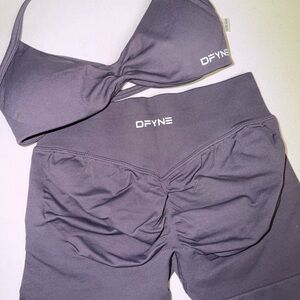 DFYNE Women's Gray Sports Bra Set